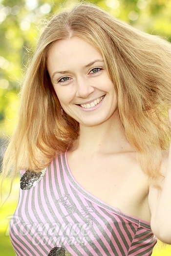 Ukrainian mail order bride Iryna from Kiev with blonde hair and blue eye color - image 1