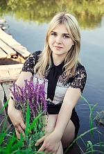 Ukrainian mail order bride Dasha from Kiev with light brown hair and green eye color - image 8