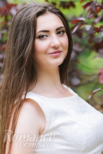 Ukrainian mail order bride Inna from Nikolaev with brunette hair and hazel eye color - image 1