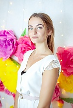 Ukrainian mail order bride Karina from Zaporizhia with brunette hair and green eye color - image 4