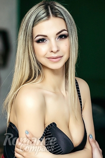 Ukrainian mail order bride Yanochka from Kiev with blonde hair and brown eye color - image 1
