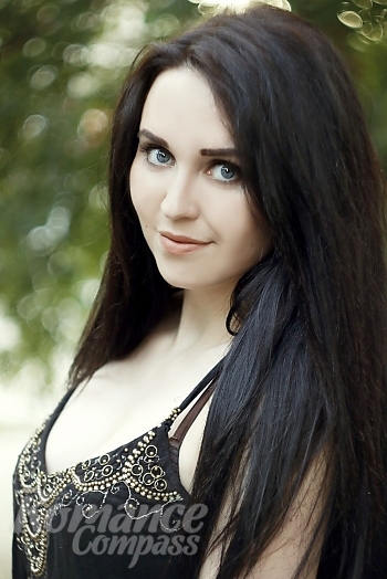 Ukrainian mail order bride Irina from Lugansk with black hair and blue eye color - image 1