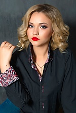 Ukrainian mail order bride Anastasia from Kherson with blonde hair and green eye color - image 6