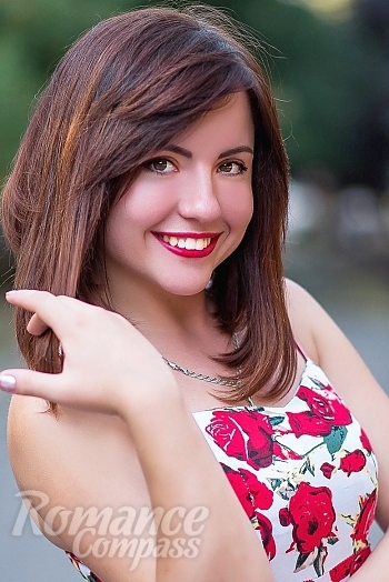 Ukrainian mail order bride Katherine from Nikolaev with light brown hair and brown eye color - image 1