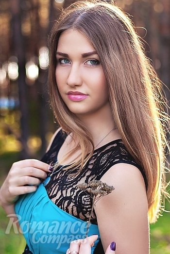 Ukrainian mail order bride Nataliya from Poltava with blonde hair and grey eye color - image 1