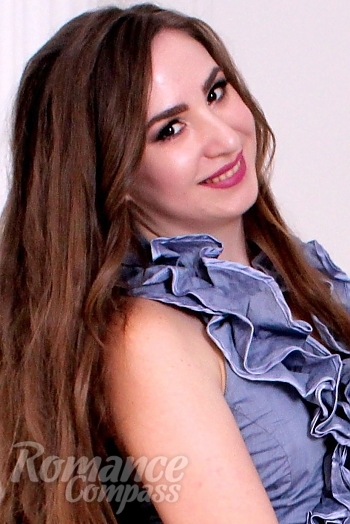 Ukrainian mail order bride Anastasiya from Kherson with light brown hair and brown eye color - image 1