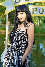 Ukrainian mail order bride Karina from Kiev with brunette hair and green eye color - image 4