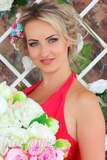 Ukrainian mail order bride Malvina from Kharkov with blonde hair and grey eye color - image 1