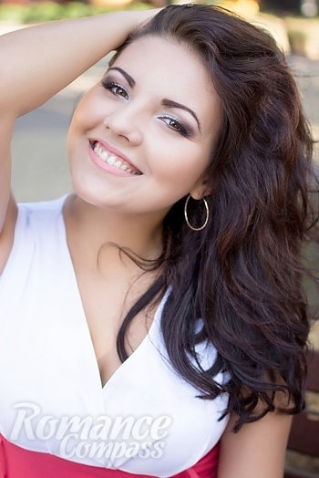 Ukrainian mail order bride Valeriya from Odessa with brunette hair and brown eye color - image 1