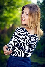 Ukrainian mail order bride Tanya from Kiev with light brown hair and hazel eye color - image 4