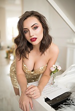 Ukrainian mail order bride Roksolana from Ivanofrankovsk with brunette hair and hazel eye color - image 7