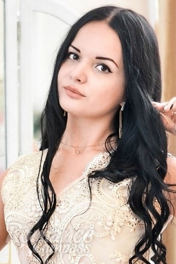 Ukrainian mail order bride Tatyana from Kharkiv with light brown hair and grey eye color - image 1