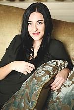 Ukrainian mail order bride Mariya from Kiev with black hair and green eye color - image 5