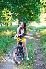 Ukrainian mail order bride Elena from Luhansk with brunette hair and green eye color - image 6