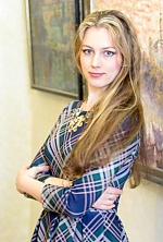 Ukrainian mail order bride Hanna from Vitebsk with blonde hair and green eye color - image 6
