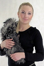 Ukrainian mail order bride Ina from Vitebsk with blonde hair and green eye color - image 2