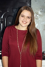 Ukrainian mail order bride Anna from Belolutsk with brunette hair and green eye color - image 7
