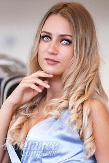 Ukrainian mail order bride Yana from Rubejnoe with blonde hair and blue eye color - image 1