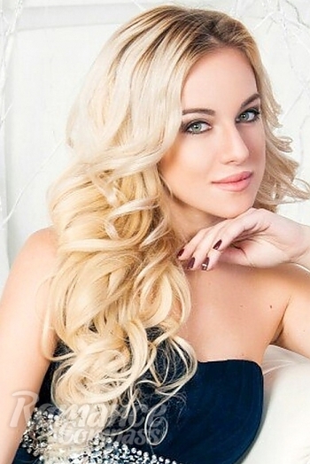 Ukrainian mail order bride Kate from Zaporozhye with blonde hair and green eye color - image 1