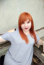 Ukrainian mail order bride Irinae from Voznesensk with red hair and green eye color - image 3