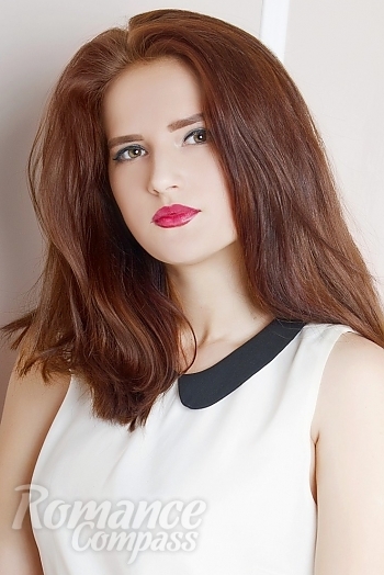 Ukrainian mail order bride Anastasia from Alchevsk with brunette hair and green eye color - image 1