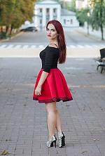 Ukrainian mail order bride Tatyana from Torez with brunette hair and black eye color - image 2