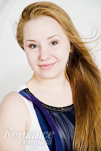 Ukrainian mail order bride Anastasia from Zaporozhye with blonde hair and hazel eye color - image 1