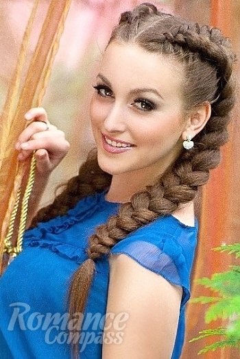 Ukrainian mail order bride Anastasia from Kyiv with brunette hair and brown eye color - image 1