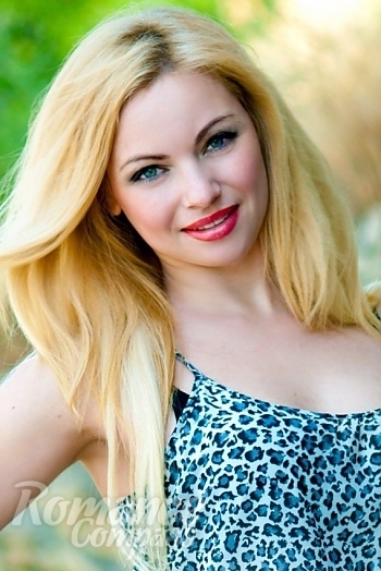 Ukrainian mail order bride Olga from Kherson with blonde hair and green eye color - image 1