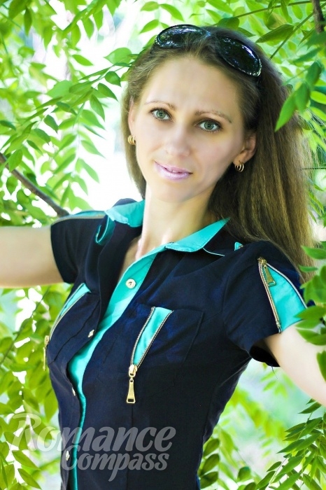 Date Ukraine Single Girl Natalia Green Eyes Blonde Hair 41 Years Old Id395053