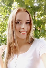 Ukrainian mail order bride Daria from Kharkov with blonde hair and green eye color - image 3