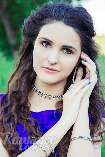 Ukrainian mail order bride Nastya from Kiev with brunette hair and brown eye color - image 1