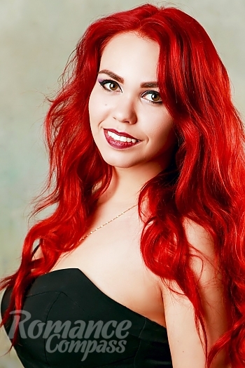 Ukrainian mail order bride Elizabeth from Kharkiv with red hair and hazel eye color - image 1