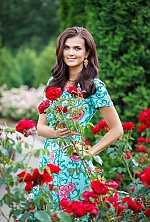 Ukrainian mail order bride Valeriya from Alchevsk with brunette hair and green eye color - image 3