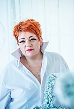 Ukrainian mail order bride Helena from Odessa with red hair and green eye color - image 4
