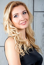 Ukrainian mail order bride Victoria from Severodonetsk with blonde hair and green eye color - image 7