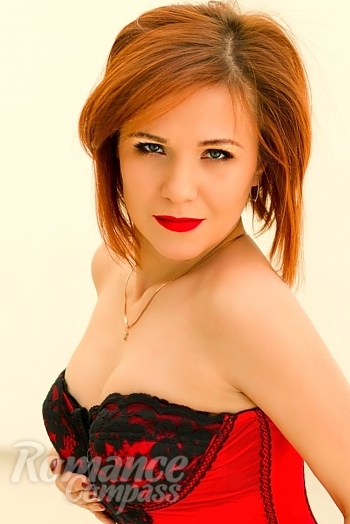 Ukrainian mail order bride Elena from Kremenchug with red hair and green eye color - image 1
