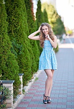 Ukrainian mail order bride Yuliya from Kiev with light brown hair and green eye color - image 6