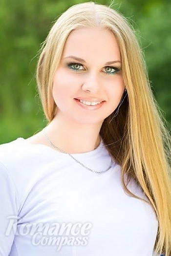 Ukrainian mail order bride Olga from Kharkov with light brown hair and grey eye color - image 1