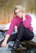 Ukrainian mail order bride Elena from Kiev with light brown hair and hazel eye color - image 46