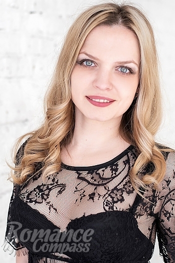 Ukrainian mail order bride Evgeniya from Kiev with blonde hair and grey eye color - image 1