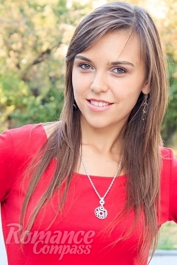 Ukrainian mail order bride Maria from Kharkiv with light brown hair and brown eye color - image 1