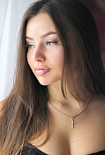 Ukrainian mail order bride Lolita from Kharkov with brunette hair and green eye color - image 2