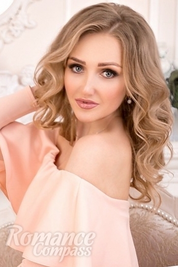 Ukrainian mail order bride Marina from Kiev with blonde hair and grey eye color - image 1