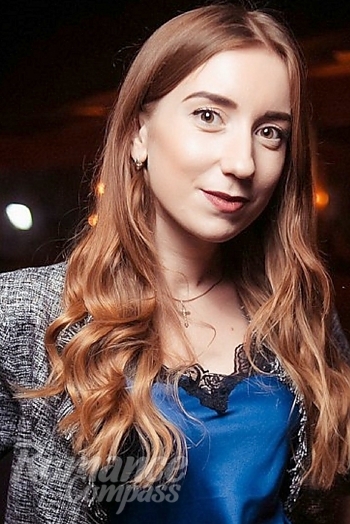 Ukrainian mail order bride Anna from Chernigov with light brown hair and grey eye color - image 1