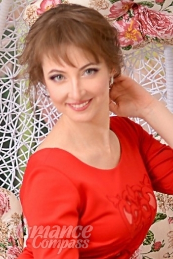 Ukrainian mail order bride Lyudmila from Kharkov with blonde hair and green eye color - image 1