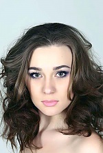 Ukrainian mail order bride Irina from Lugansk with light brown hair and green eye color - image 9