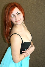 Ukrainian mail order bride Julia from Kakhovka with light brown hair and green eye color - image 5