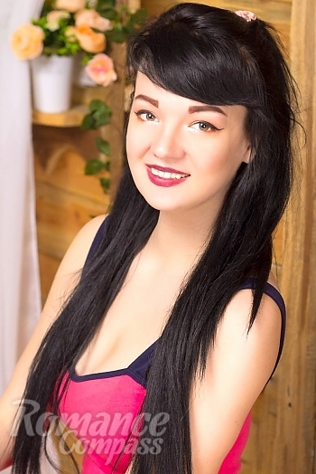 Ukrainian mail order bride Anastasiya from Rubeznoe with black hair and brown eye color - image 1