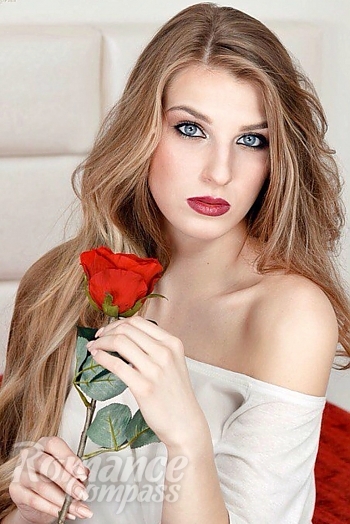 Ukrainian mail order bride Karina from Cherkassy with blonde hair and blue eye color - image 1